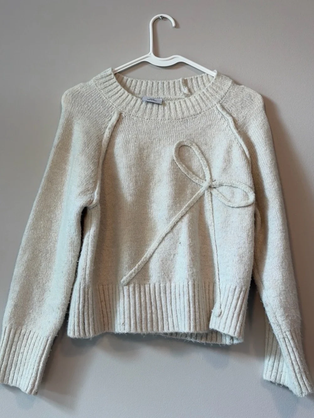 Cream Bow-Detail Crewneck Sweater